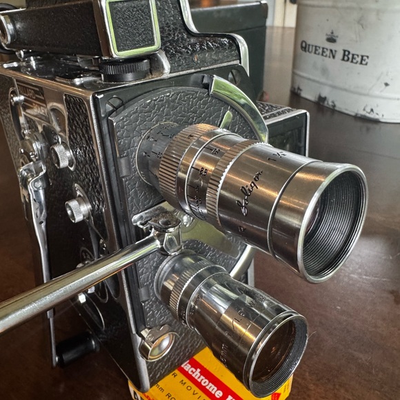 Rare Paillard Bolex H8 Supreme Double 8 Cine camera 3 lenses rotating turret - Picture 4 of 12